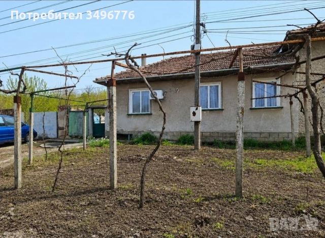 Продавам имот в тихо и спокойно село 