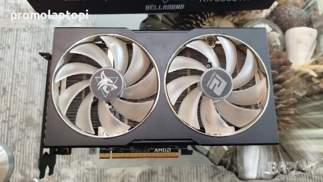 Продавам AMD Radeon RX 6600 XT 8GB PowerColor Hellhound