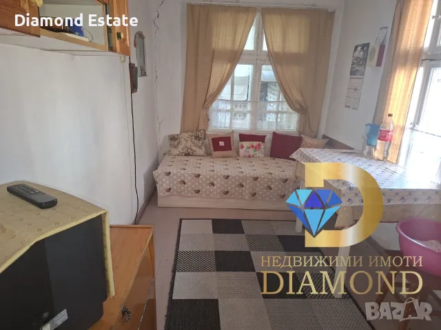 Едноетажна къща в град Чирпан, снимка 9 - Къщи - 55582672
