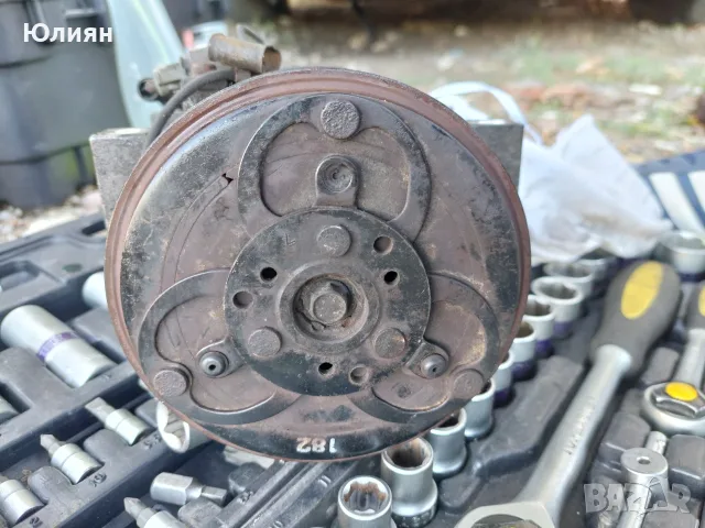 Компресор Volvo