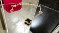 Van Cleef & Arpels VCA Gold Black Onyx Vintage Alhambra Clover Дамско Колие, снимка 4
