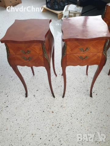 2бр-чифт стари френски дървени конзолни масички-шкафчета за легло
