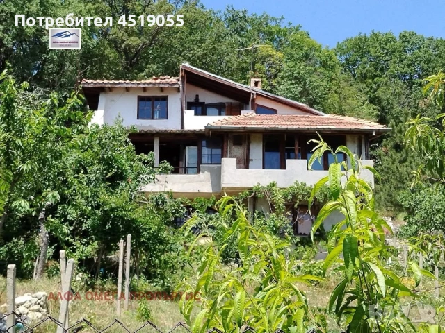 Продавам 2 Къщи в гр Варна с Панорама Море 