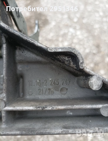 11162245747 Лапа двигател BMW E39, снимка 2 - Части - 54635085