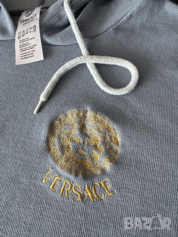  15:16
Дамски блузи Versace ; Bruno Banani, снимка 2 - Тениски - 55154395