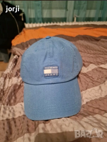 Оригинална шапка TOMMY JEANS Cap 'Heritage'