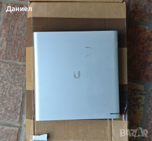 Ubiquiti UniFi Cloud Key Gen2+ (UCK-G2-PLUS), снимка 2 - Мрежови адаптери - 54561816