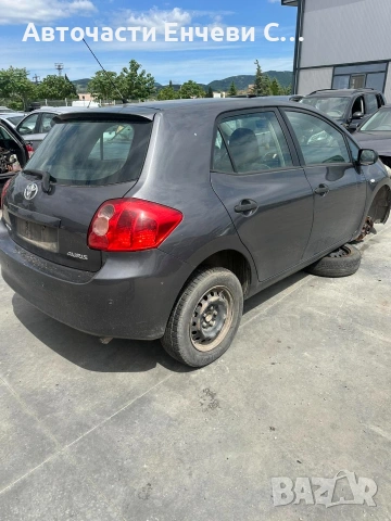 Тойота Аурис Toyota Auris 2009г. 1.4D, снимка 4 - Автомобили и джипове - 54953395