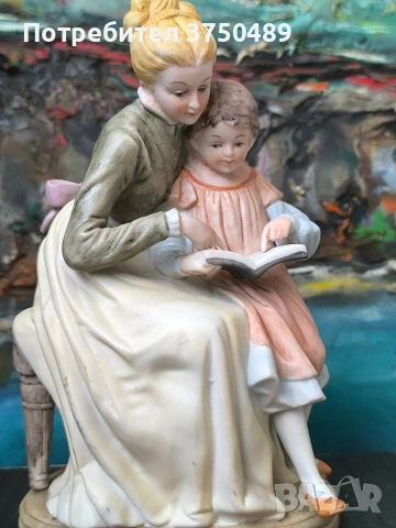 Фигурка на майка четяща книга на малко момиченце , снимка 3 - Антикварни и старинни предмети - 55244227