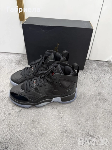 Оригинални Air Jordan, снимка 3 - Маратонки - 55166388