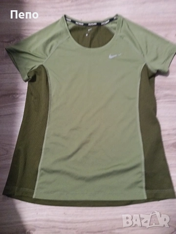 Тениска . Nike