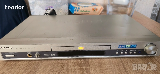 DVD SAMSUNG, снимка 2 - Плейъри, домашно кино, прожектори - 51456315