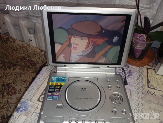 dvd видео с екран, снимка 16 - Плейъри, домашно кино, прожектори - 55180317
