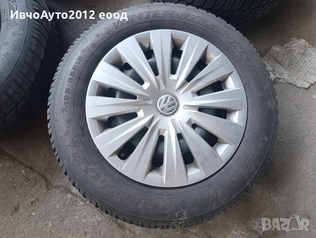 Зимни гуми комплект с метални джанти и тасове VW golf 7, снимка 2 - Гуми и джанти - 55068402