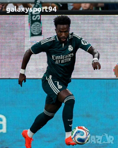 New Vini JR GREEN Реал МАдрид Новия Резервен Екип с калци 2027 Ново Винисиус 7, снимка 2 - Футбол - 55620392