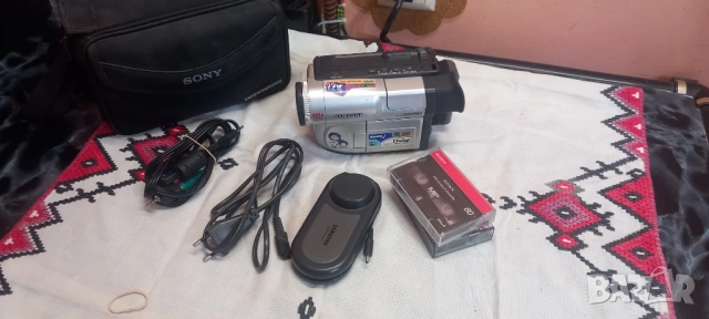 видеокамера SASMSUNG VP-L800U, снимка 2 - Камери - 54018037