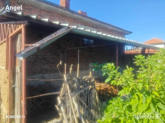 Двуетажна къща в с. Царимир, снимка 15 - Къщи - 55590282