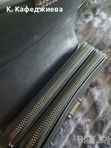 Дамска чанта, снимка 4 - Чанти - 54149236