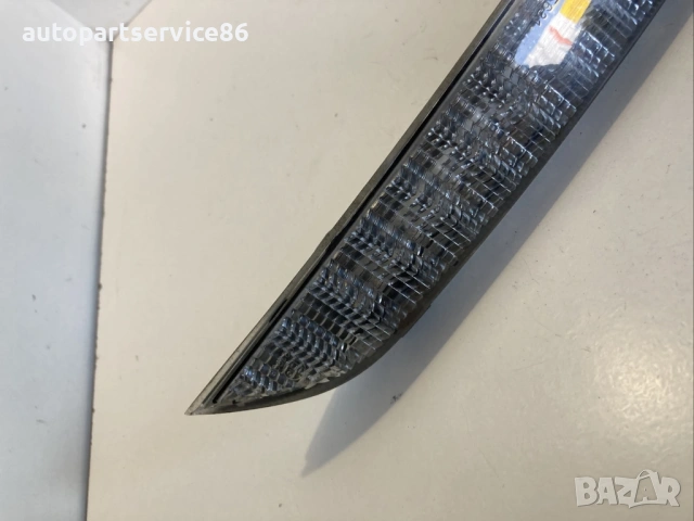 Трети стоп централна спирачна светлина за Mitsubishi Outlander 2.3 Di-D (2012) P5631, снимка 3 - Части - 54748749