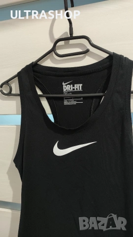 Дамски спортен потник Nike size S В отлично състояние, снимка 2 - Потници - 54151994