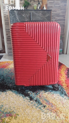 Куфар Constellation червен