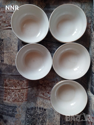 Порцеланови купи - 5 бр., снимка 3 - Сервизи - 54079911