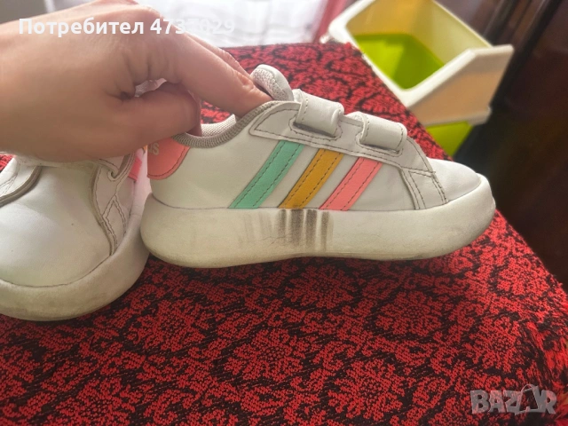 Детски маратонки Adidas 25 номер, снимка 4 - Детски маратонки - 54316176