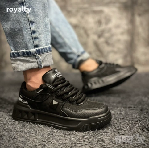 Valentino Garavani Нови Черни Маратонки 36-45 Номер с Кутия 