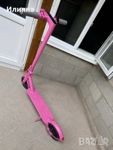 Продавам скутер PINK M365 GO, снимка 3 - Скейтборд, ховърборд, уейвборд - 55504856