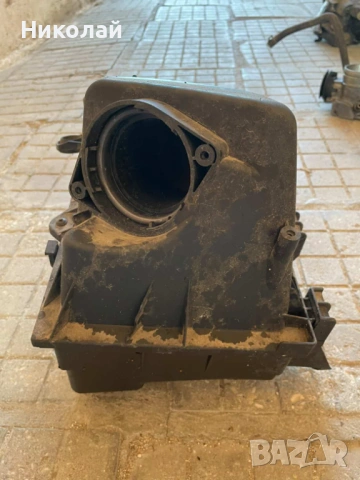 Кутия въздушен филтър Audi a3, снимка 2 - Части - 54316992