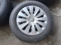 Зимни гуми комплект с метални джанти и тасове VW golf 7, снимка 2