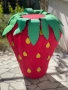 Ръчно изработена масичка за торта във формата на ягода 🍓, снимка 1