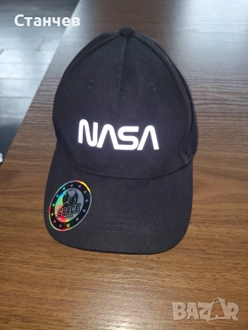 ЧИСТО НОВА памучна шапка с козирка NASA (Space Legend) – Универсален размер