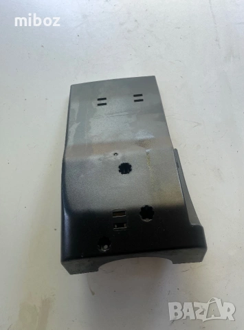 Кора около волана Волво Volvo XC90 2010, снимка 4 - Части - 55083125