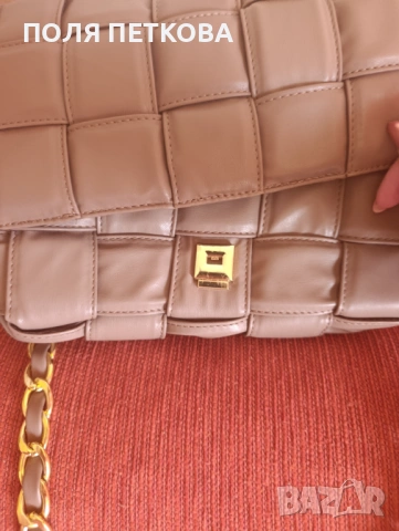 Ефектна чантичка, снимка 4 - Чанти - 54095494