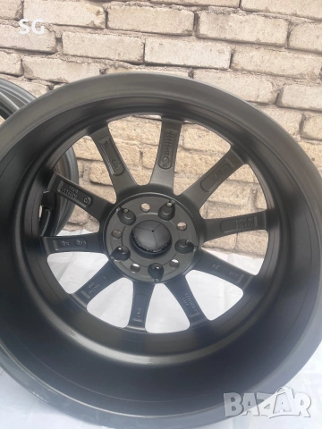 Оригинални джанти Mercedes 17 цола, снимка 8 - Гуми и джанти - 55038566