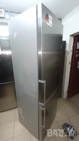Хладилник с фризер Bosch , снимка 3 - Хладилници - 54195854