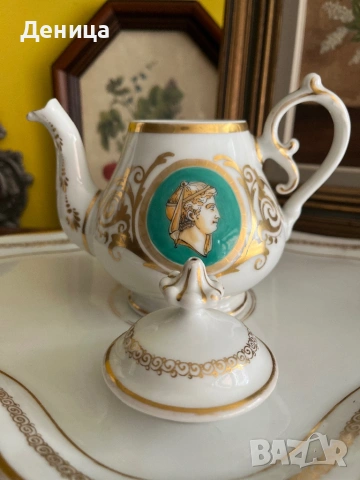 Порцеланов сервиз за двама в имперски стил Характерно за този стил е използването на богата позлата , снимка 13 - Сервизи - 54061239