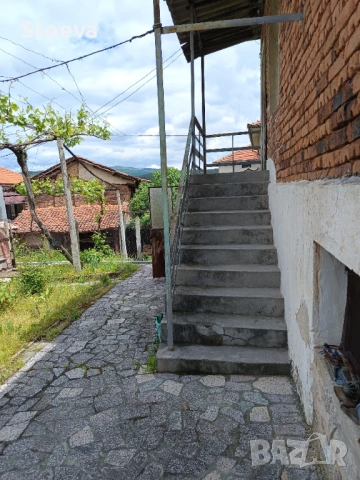 Продавам къща в Стрелча , снимка 3 - Къщи - 53963039