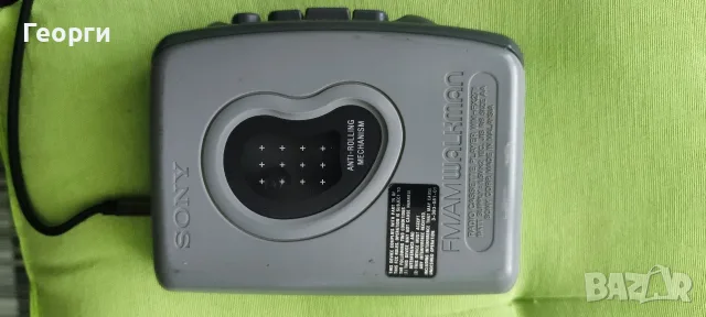 Уолкмен с радио Sony (Walkman), снимка 3 - Радиокасетофони, транзистори - 55662122