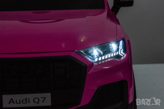 Акумулаторна кола Licensed Audi Q7 Pink, снимка 7 - Детски велосипеди, триколки и коли - 54112356