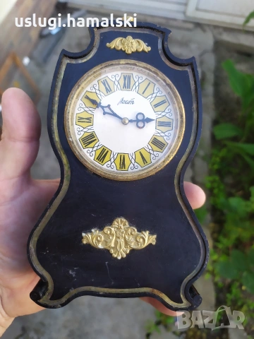 Стар риск настолен часовник