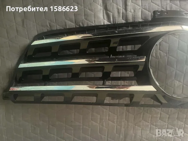 Продавам решетка за Мерцедес МЛ/ Mercedes ML W166, снимка 2 - Части - 55333228