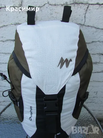 Туристическа раница Quechua Forclaz 40L, снимка 2 - Спортна екипировка - 55335497
