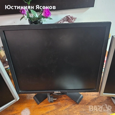 3 работещи монитора Acer, Dell и Samsung - DVI/VGA, снимка 4 - Монитори - 48696556
