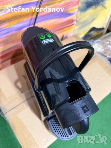 Еспресо кафемашина с капсули Delonghi Nespresso Inissia, снимка 3 - Кафемашини - 54586367