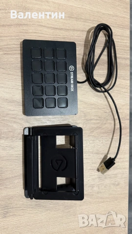 Elgato Stream Deck MK.2 15-Key | Отлично състояние | Оригинална кутия, снимка 5 - Джойстици и геймпадове - 55179746