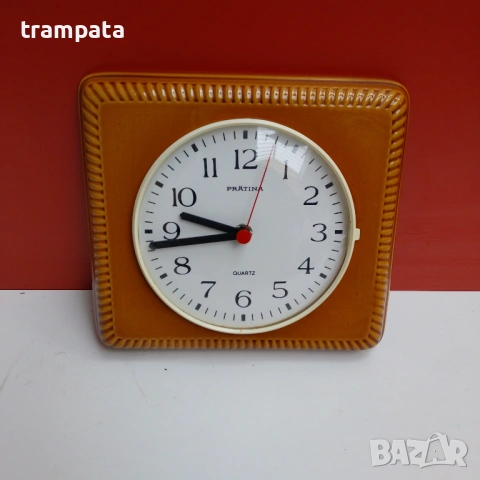 НАЙ ДОБРАТА ОФЕРТА Немски порцеланов стенен часовник Prätina 