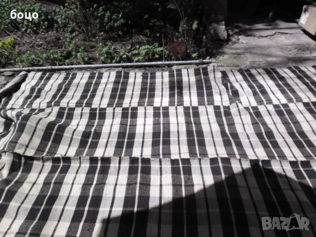 Продавам вълнен ръчно плетен килим, снимка 3 - Килими - 54311845