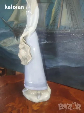 Фигурка от глазиран порцелан „Момиче с шапка“ на Porcelanas Miquel Requena, снимка 5 - Статуетки - 55579648